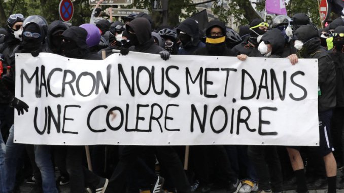 1er-Mai : "1000 à 2000 black blocs" attendus à Paris, 7400 forces de l'ordre mobilisées