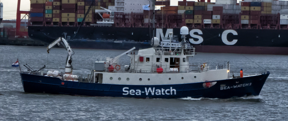 Le Sea-Watch accoste à Lampedusa, la capitaine arrêtée
