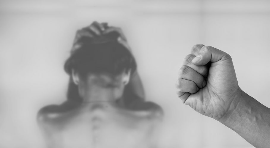 Saint-Denis : une femme enceinte meurt sous les coups de son conjoint
