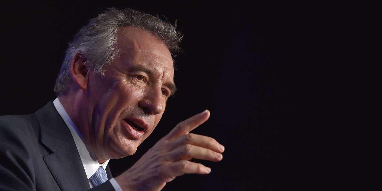 Assistants parlementaires du MoDem : François Bayrou convoqué en vue d’une mise en examen