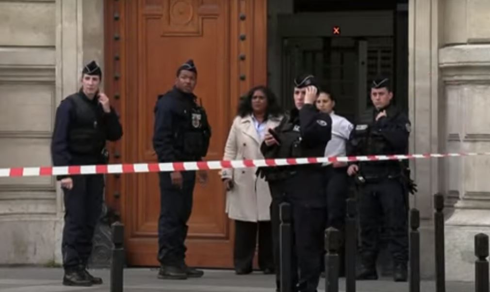 Attaque à la préfecture : l’inquiétante clé USB retrouvée chez l’auteur de la tuerie