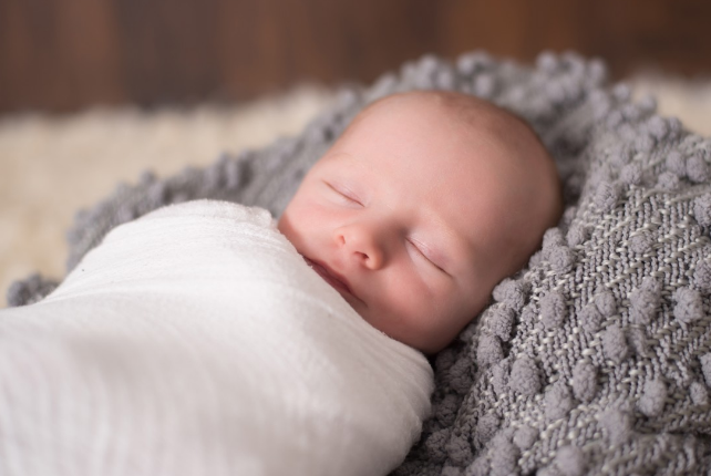 PMA : «Mère» et «mère» seront inscrit sur les actes de naissance des enfants de couples de femmes