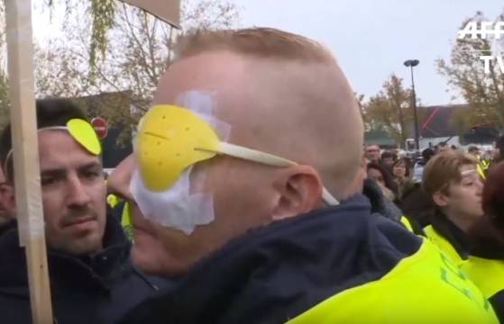 Plusieurs centaines de Gilets jaunes ont manifesté à Valencienne en soutien à Manuel C., qui a perdu un œil le 16 novembre à Paris (Vidéo)
