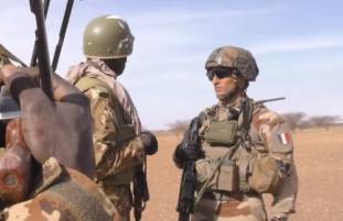 Sahel : une nation endeuillée et une opération militaire remise en question