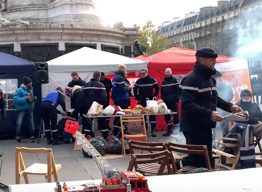 5 décembre : les pompiers manifestent avant l'heure