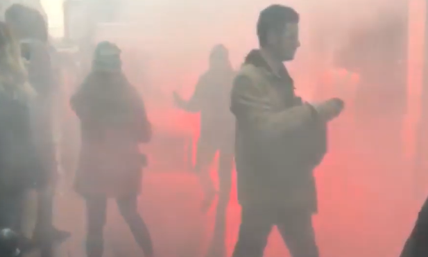 Retraites: tirs de lacrymogènes pour disperser des manifestants près de l'Opéra à Paris