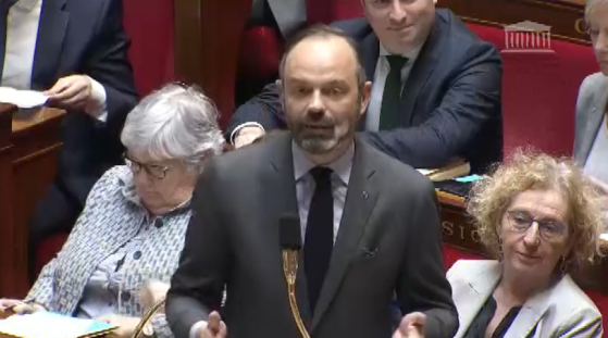 "Lorsqu'il faut prendre ses responsabilités, je le fais sans hésiter" : Edouard Philippe ouvre la porte au 49.3 pour adopter la réforme des retraites