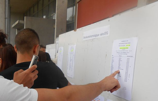 Bac 2020 : 91,5 % de candidats admis, un record qui interroge