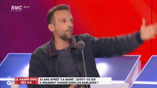 Pour Mathieu Kassovitz, «il faut désarmer les policiers, et réduire leurs effectifs ! »