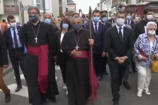 Saint-Etienne-du-Rouvray: Hommage au père Hamel, assassiné il y a 4 ans dans son église par des islamistes (Vidéo)