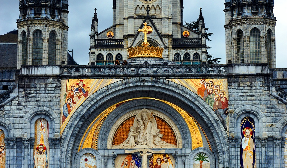 Un homme jugé menaçant interpellé à Lourdes