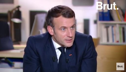 "Cela a quelque chose à apporter pour notre pays": Emmanuel Macron veut permettre l'enseignement de l'arabe à l'école