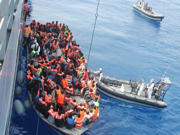 Les îles Canaries, une "nouvelle Lesbos"? l'archipel espagnol subit une augmentation massive d'arrivées de migrants, 11 fois supérieure à l'année 2019