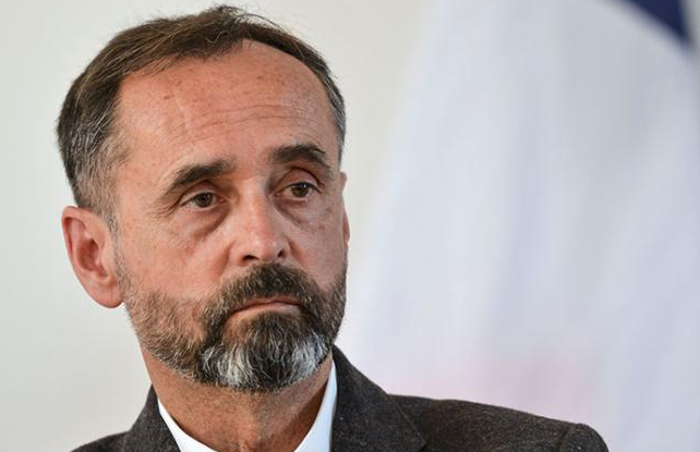 "Oser dire que les maires comme moi sont des irresponsables est une insulte", Robert Ménard face au préfet de l'Hérault