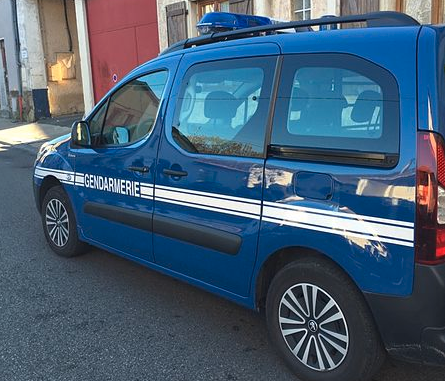 Calvados: des migrants qui tentaient de passer en Angleterre caillassent les gendarmes venus les interpeller