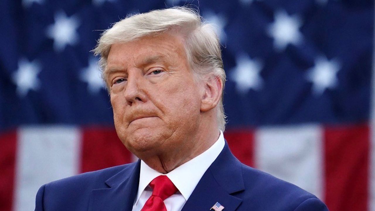 La voix de Donald Trump ne serait actuellement plus autorisée sur Facebook ni sur Instagram. Les plateformes effaceraient désormais totalement Trump