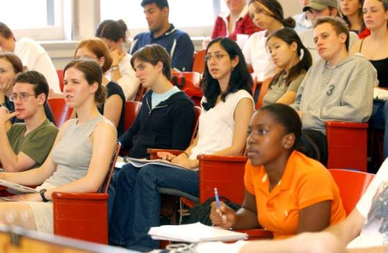 Grande-Bretagne : les université cesseront de pénaliser l’orthographe des élèves afin de réduire l’écart entre Blancs et Noirs