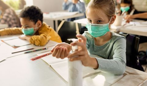 Le masque redevient obligatoire pour les enfants de 39 départements