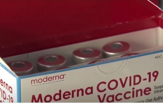 Suspension du vaccin Moderna pour les jeunes hommes