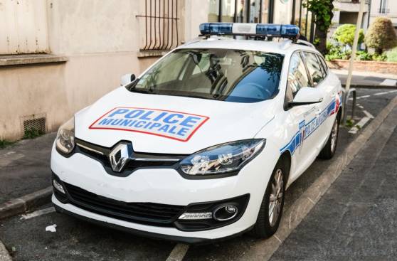 Marseille : un professeur d'EPS et ses élèves lapidés