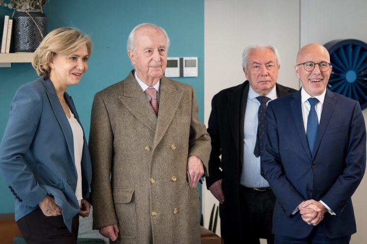 Edouard Balladur vient à la rescousse de Valérie Pécresse