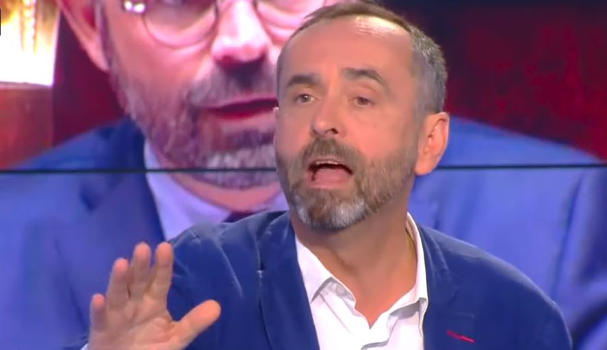 En perte de courage, Robert Menard attaque les défenseurs de la liberté sur Twitter