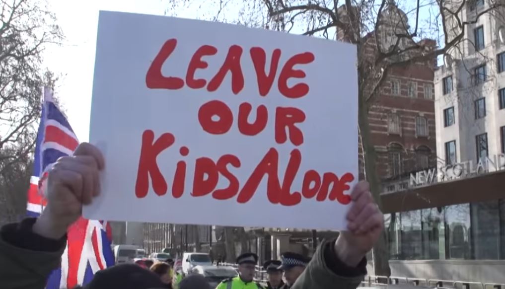 Manifestations à Londres et NY en soutien au Convoi de la Liberté