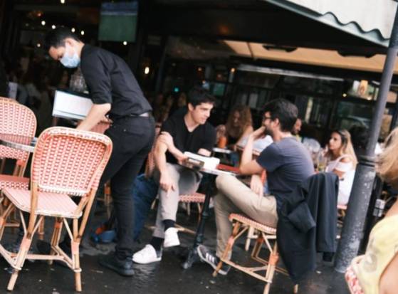 Présidentielle 2022 : Seule la moitié des 18-24 ans estiment qu'il est important d'avoir un gouvernement démocratique, selon un sondage