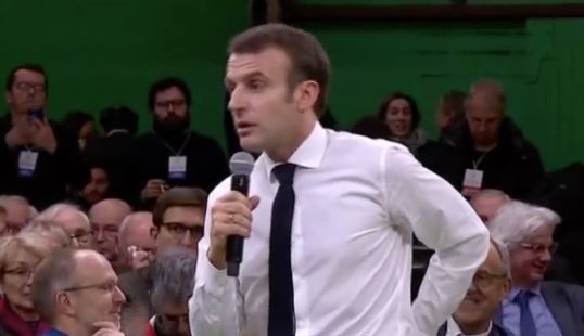 Énorme : Emmanuel Macron veut un « grand débat permanent »… mais après l’élection ! (Boulevard Voltaire)