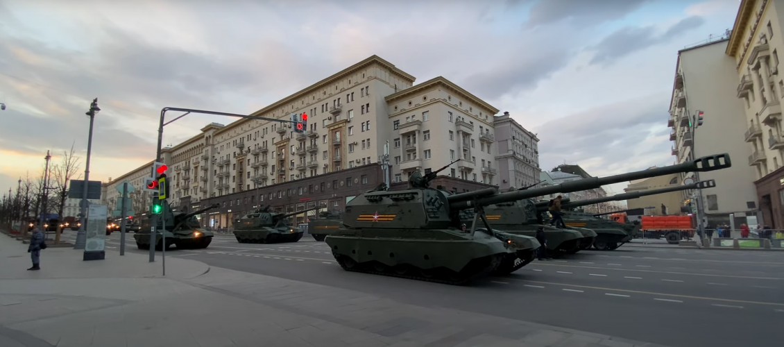 Les chars russes à Moscou pour la parade du "Jour de la Victoire" le 9 mai