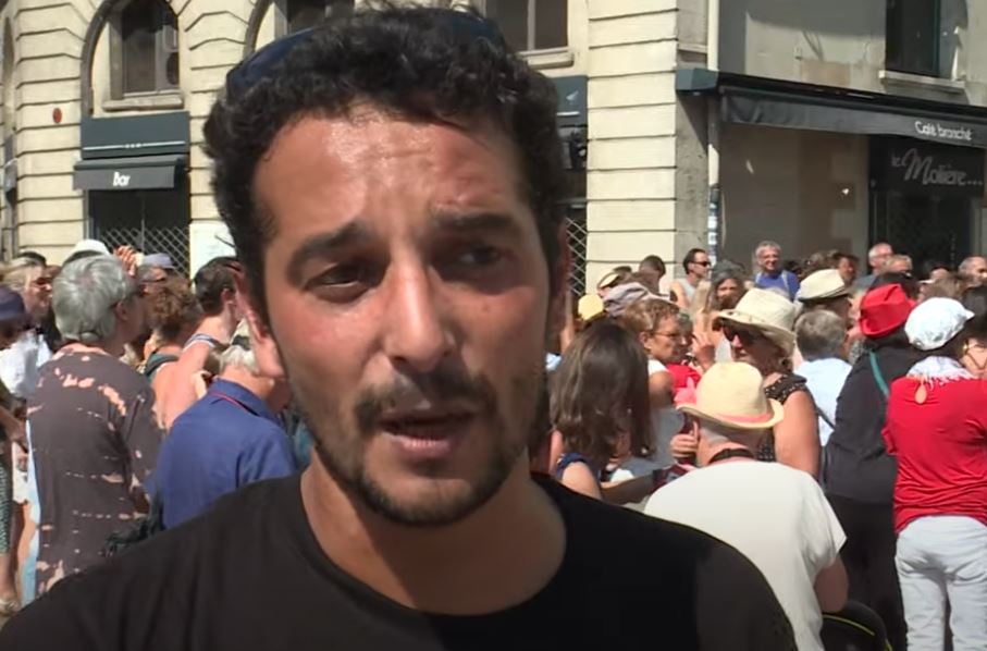 Nantes : Oussama Sbaï, figure de la gauche radicale nantaise et "pressenti" pour être candidat LFI aux législatives, jugé pour avoir brûlé un drapeau français