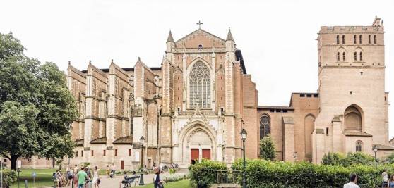 Toulouse : Un colis contenant un engin explosif artisanal déposé ce matin en pleine messe dans la cathédrale St-Etienne