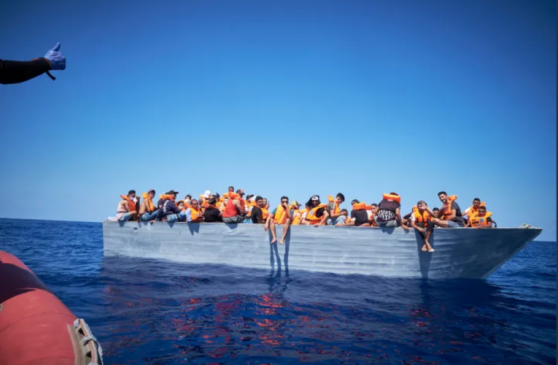 Italie : plus de 1100 migrants supplémentaires à Lampedusa, plus de 600 en Sicile