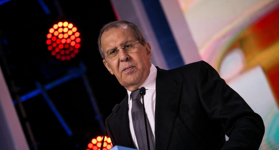 Sergueï Lavrov le ministre des Affaires étrangères russe dénonce les "discours hypocrites" des Occidentaux