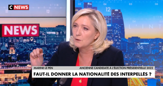 Marine Le Pen compare les violences au Stade de France au film "La Purge" et ajoute : "Le lien aujourd'hui est fait entre l'immigration anarchique depuis des années et la gravité de cette délinquance qui n'a plus de limite"