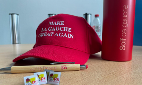 Le PS sort une série de goodies "Make la gauche great again", un plagiat du slogan de Donald Trump