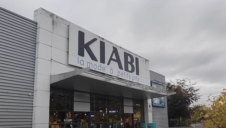 La marque Kiabi annonce bloquer le prix de 140 vêtements d'hiver "pour soutenir les familles et leur pouvoir d’achat"