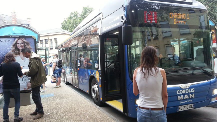 Beauvais : caillassage d'un bus par un groupe de sauvageons