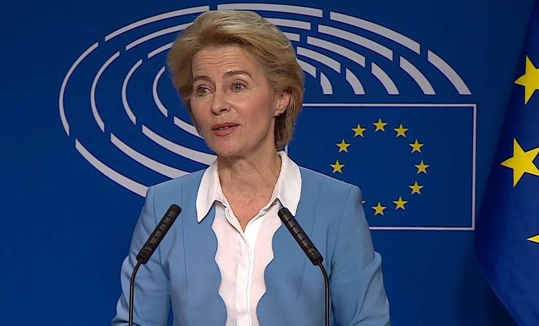 Ursula von der Leyen appelle L'UE à réduire sa dépendance à l'égard de la Chine en matière de technologies et de matières premières
