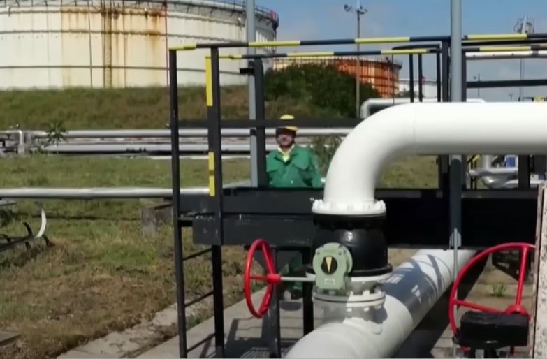 Découverte d'une fuite sur l'oléoduc russe Druzhba, qui achemine du pétrole vers l'Allemagne