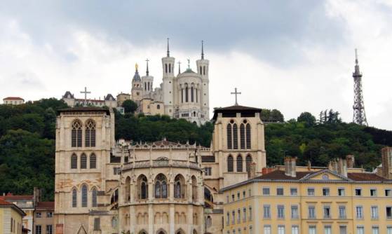 Lyon : les églises catholiques tentent de se protéger face à la montée des attaques anticatholiques dans le diocèse
