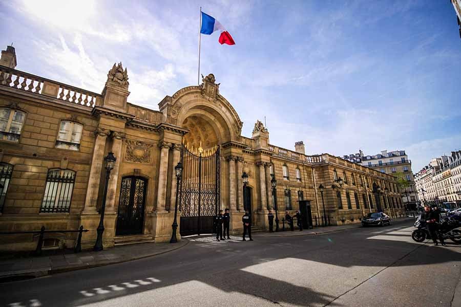 L'Elysée goûte au "sentiment d'insécurité" : un individu s'infiltre non loin du bureau d'Emmanuel Macron