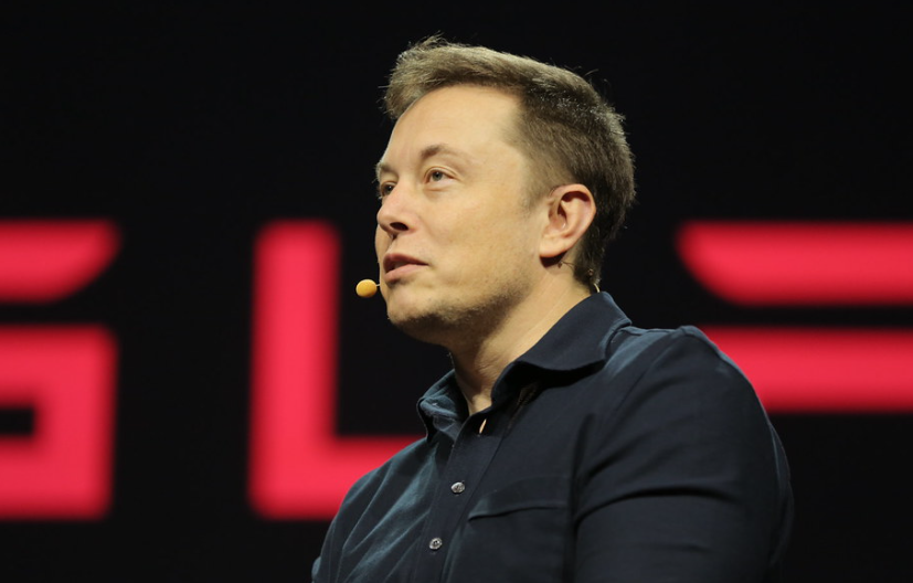 Elon Musk rejoint Emmanuel Macron sur la réforme des retraites en France, qu'il décrit comme «difficile, mais juste»