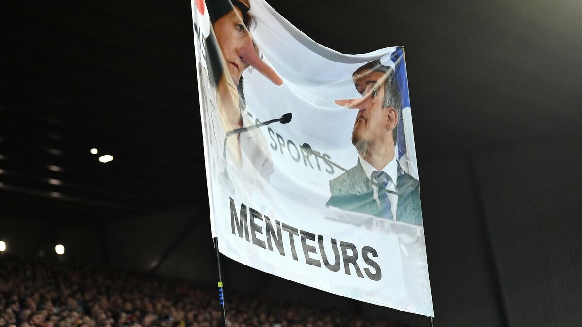 Match Liverpool-Real Madrid : Gérald Darmanin et Amélie Oudéa-Castéra visés par une banderole de supporters