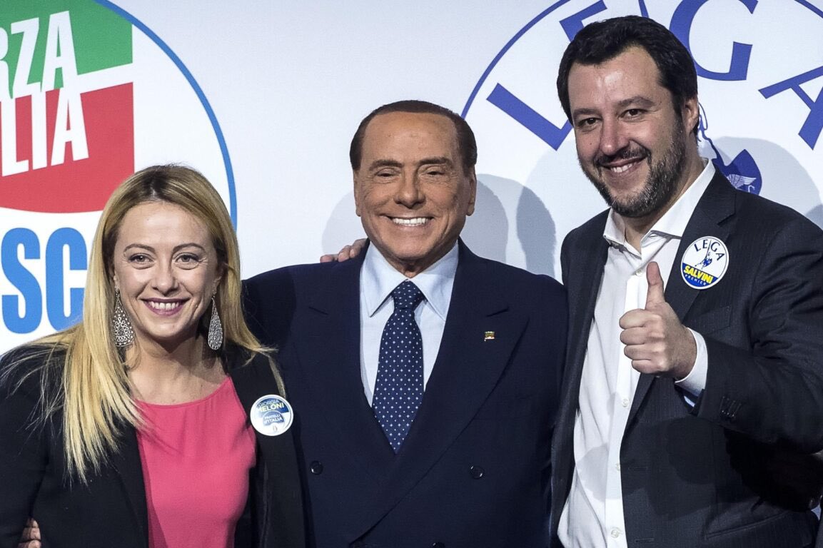 La coalition de droite au pouvoir emmenée par Giorgia Meloni à 48%, selon un sondage