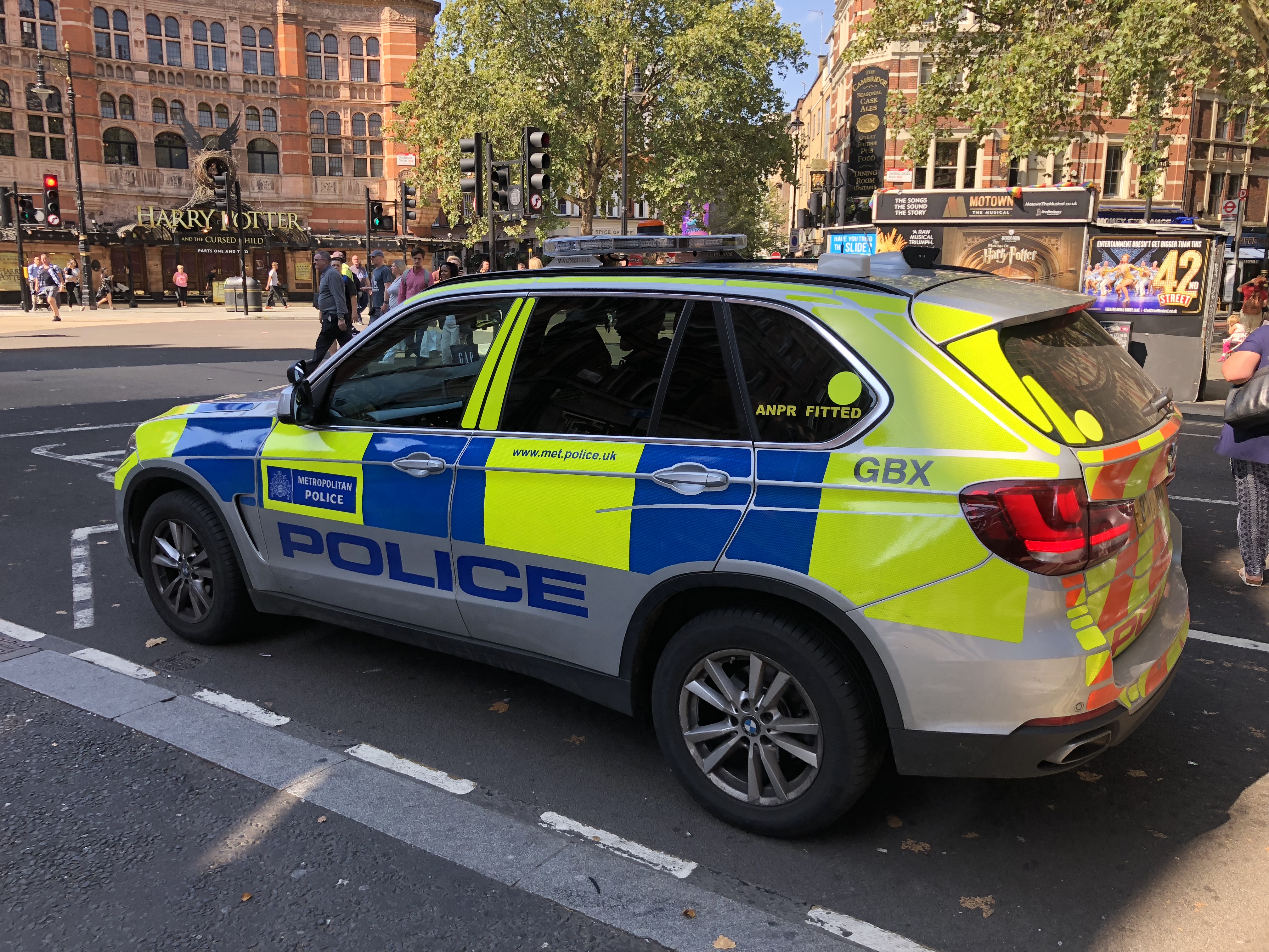 Royaume-Unis : Une fusillade contre une église fait six blessées à Londres