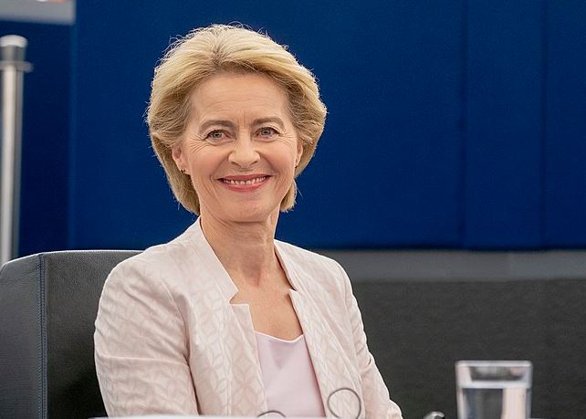 Ursula Von der Leyen en lice pour le poste le plus élevé de l'OTAN, selon un média britannique