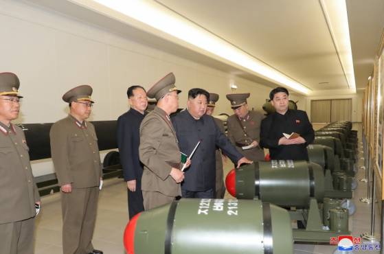 Kim Jong Un souhaite augmenter sa capacité de production de «matériel nucléaire militaire»
