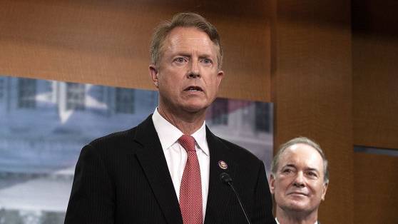 Etats-Unis : le Sénat américain adopte la levée de l'état d'urgence national relatif au Covid-19
