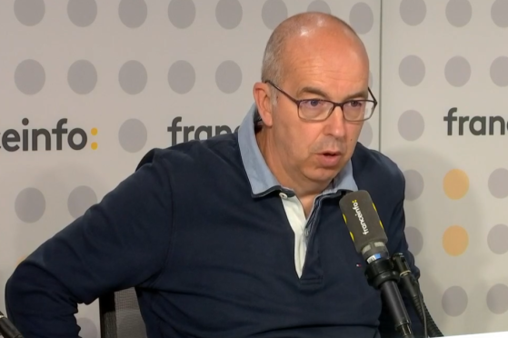 Le syndicat SE-UNSA qualifie la hausse salariale des enseignants annoncée par Emmanuel Macron de "tromperie" (Vidéo)